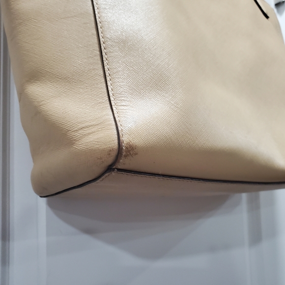 A large Coach bag - Picture 4 of 16